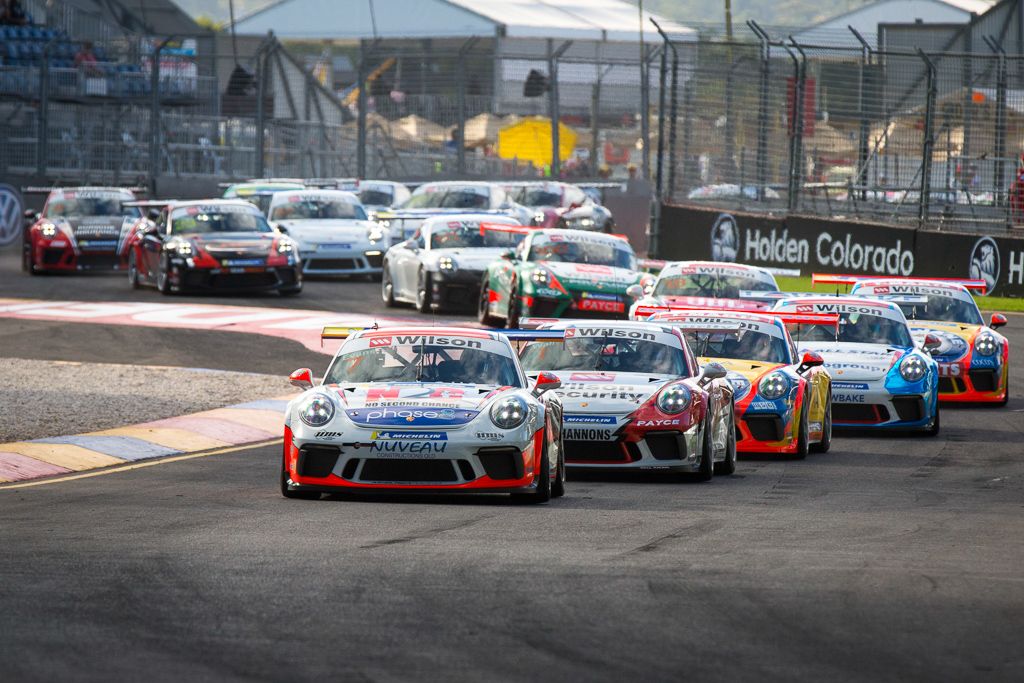 Jaxon Evans #7 racing at Adelaide Street Circuit 2018