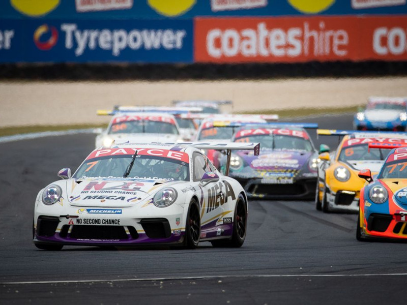 Warren Luff #7 racing at Phillip Island Circuit 2019