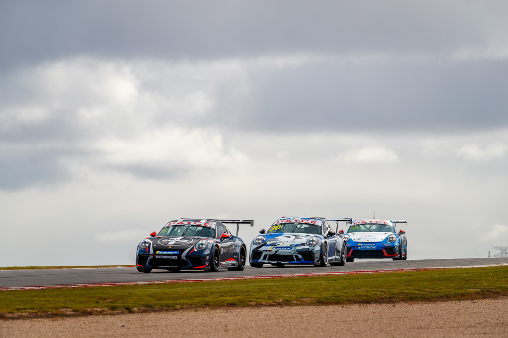 Tim Miles #6 racing at The Bend Motorsport Park 2019