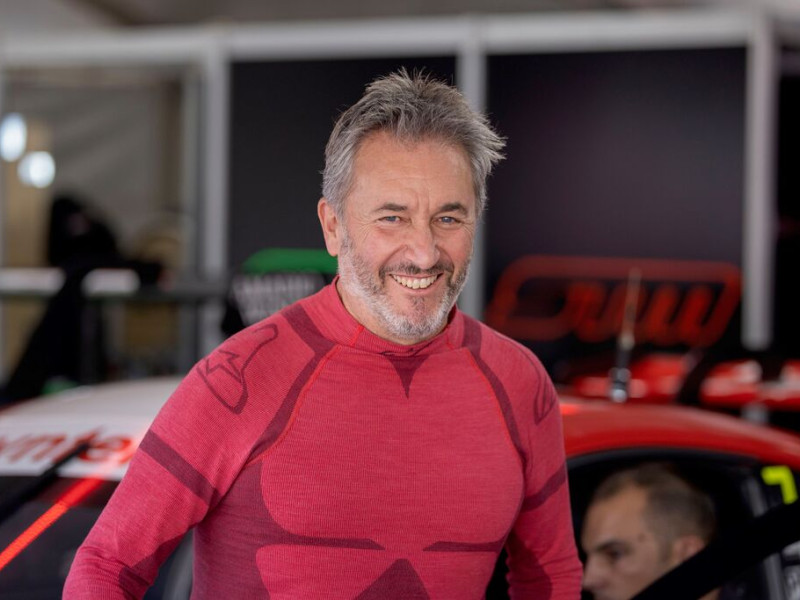 Tim Miles #7 racing at Hidden Valley Raceway 2023