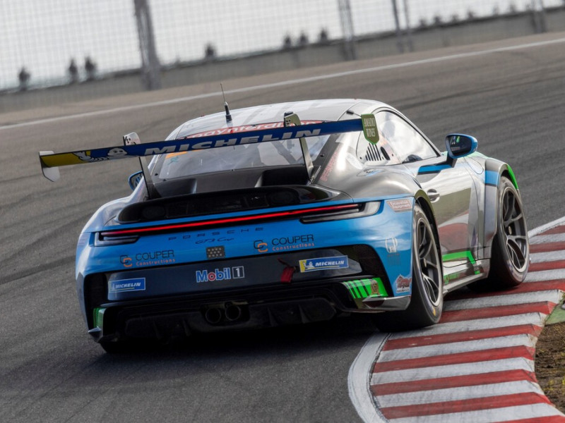 Bayley Hall #28 racing at The Bend Motorsport Park 2023