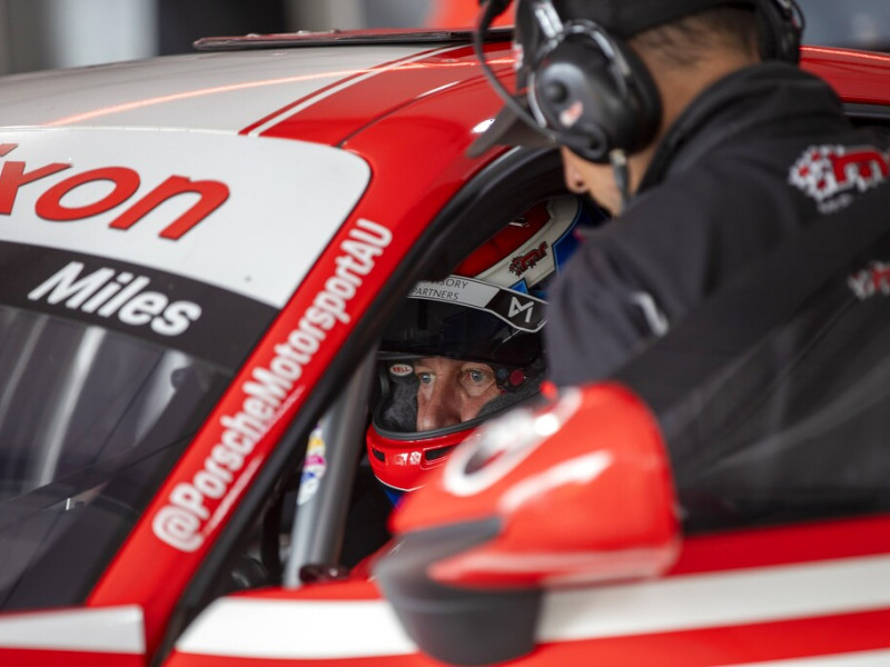 Tim Miles #7 racing at Surfers Paradise Street Circuit 2023